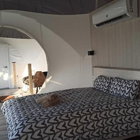Fuente Del Lobo Glamping & Bungalows - Adults Only بينوس جينيل المظهر الخارجي الصورة
