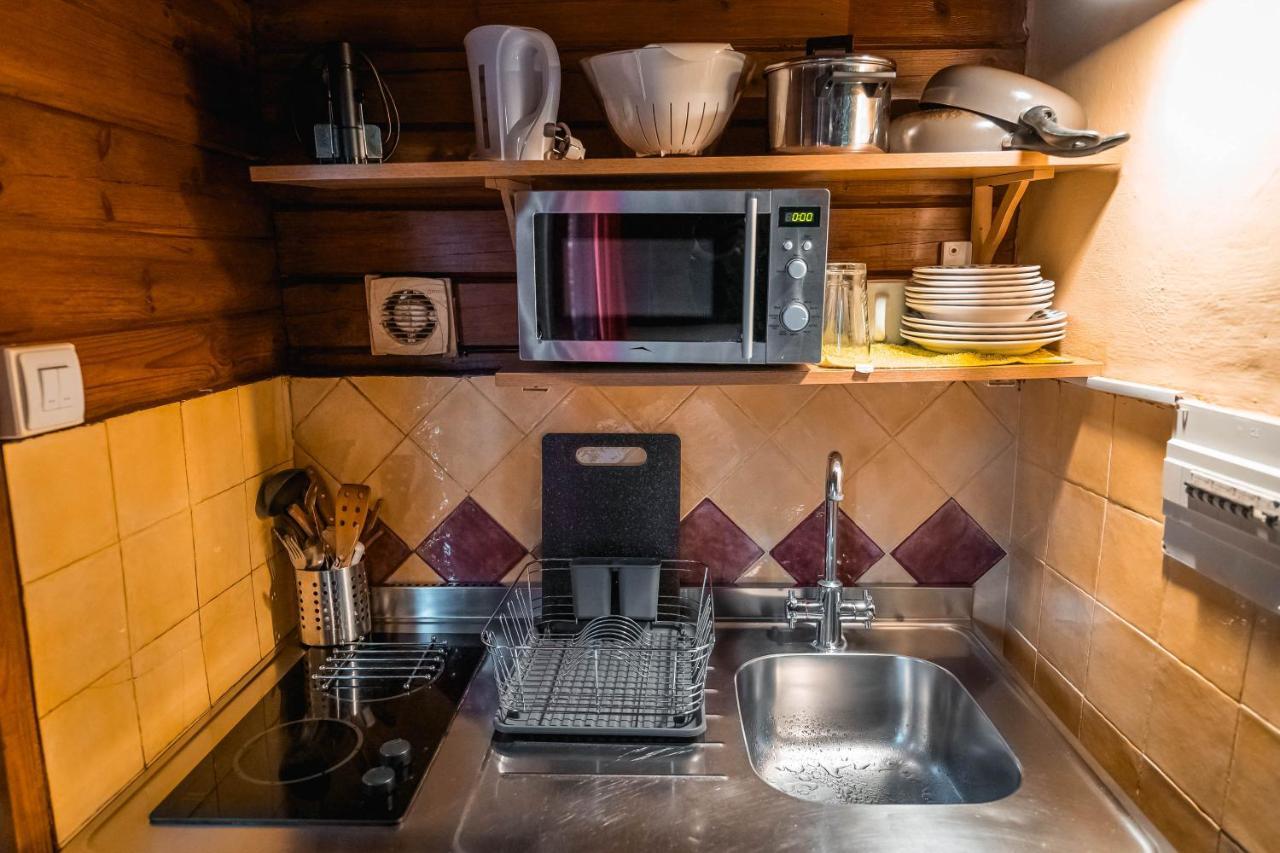 Fuente Del Lobo Glamping & Bungalows - Adults Only بينوس جينيل المظهر الخارجي الصورة