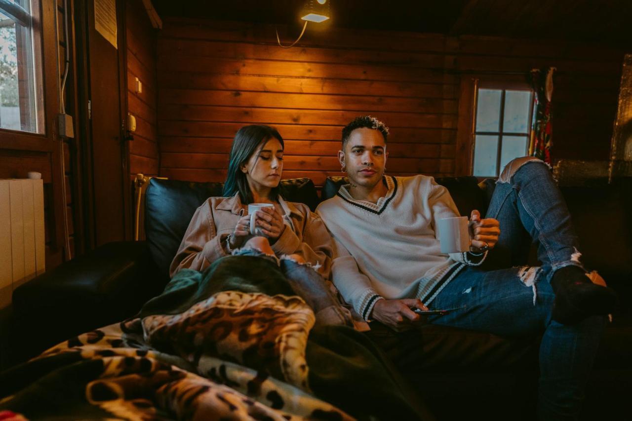 Fuente Del Lobo Glamping & Bungalows - Adults Only بينوس جينيل المظهر الخارجي الصورة