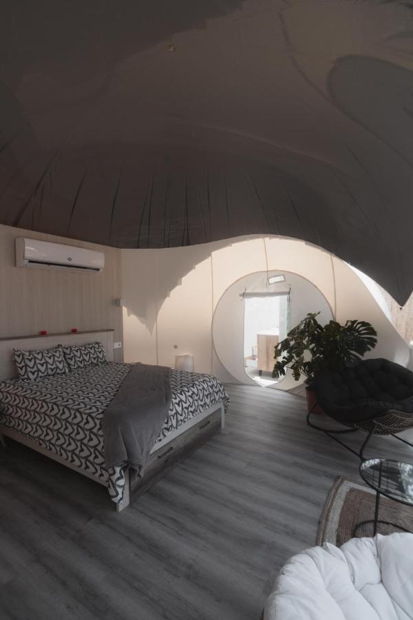 Fuente Del Lobo Glamping & Bungalows - Adults Only بينوس جينيل المظهر الخارجي الصورة