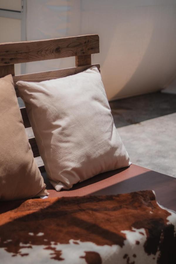 Fuente Del Lobo Glamping & Bungalows - Adults Only بينوس جينيل المظهر الخارجي الصورة